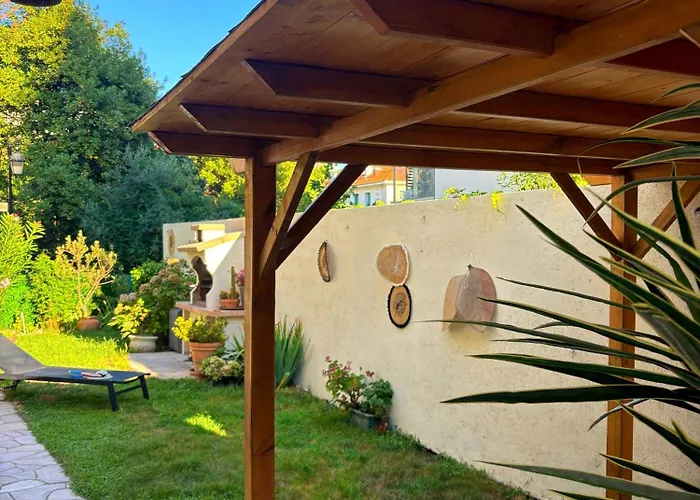 Provencal House, Sea Side, Private Parking